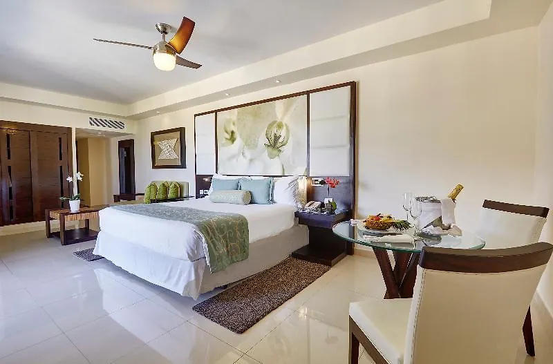 *****  Hideaway At Royalton Punta Cana, An Autograph Collection All-Inclusive Resort & Casino, Adults Only República Dominicana